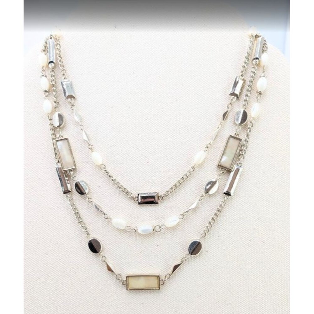 White House Black Market Necklace 3 Strand Gold Tone Signed Geometric 19in 48g